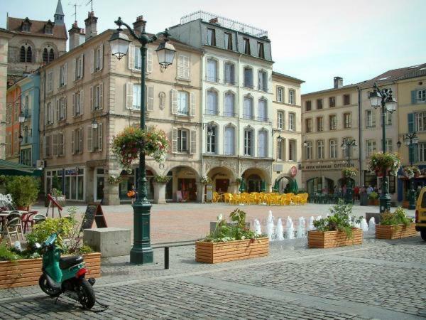Copropriete De La Place Épinal Buitenkant foto